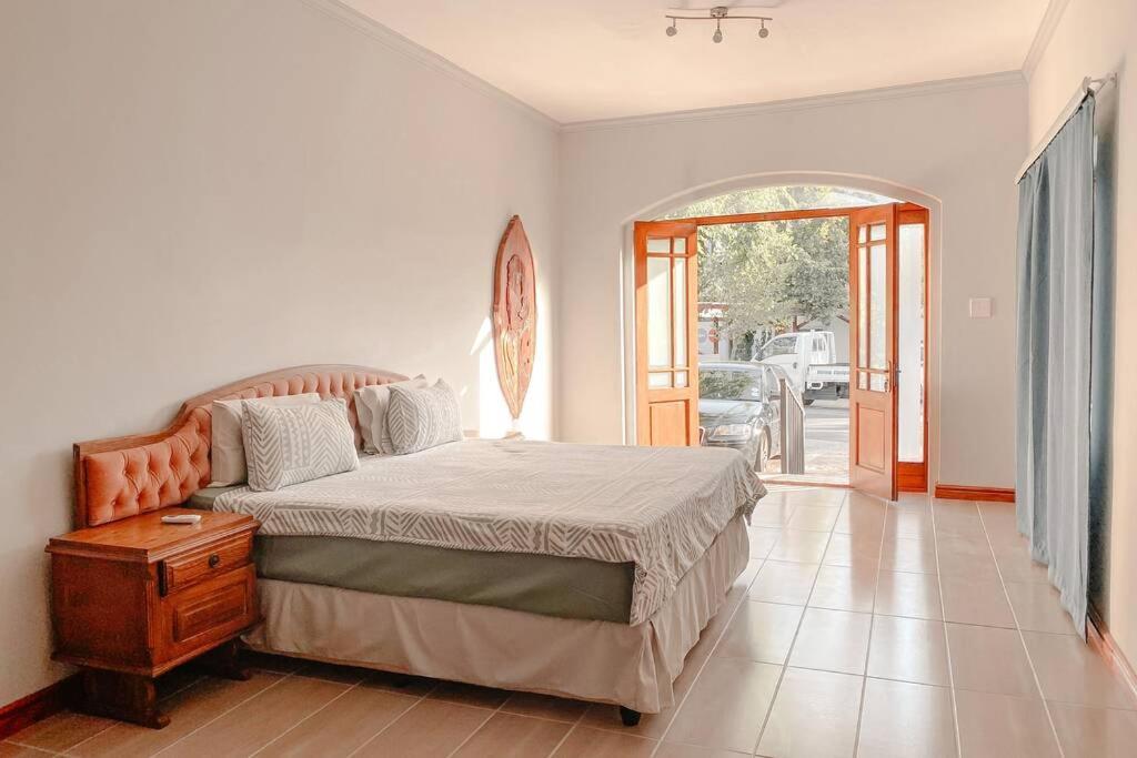 Le Grec Wine Tram Apartment Франсхук Экстерьер фото